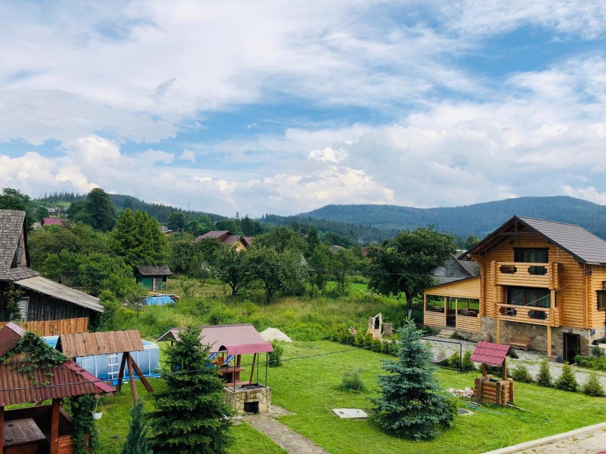 Айворі Хаус Mykulytjyn Exteriör bild