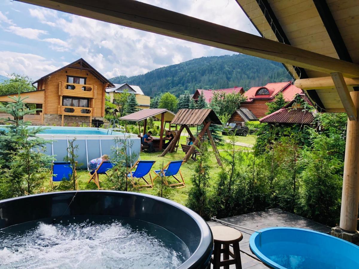 Айворі Хаус Mykulytjyn Exteriör bild