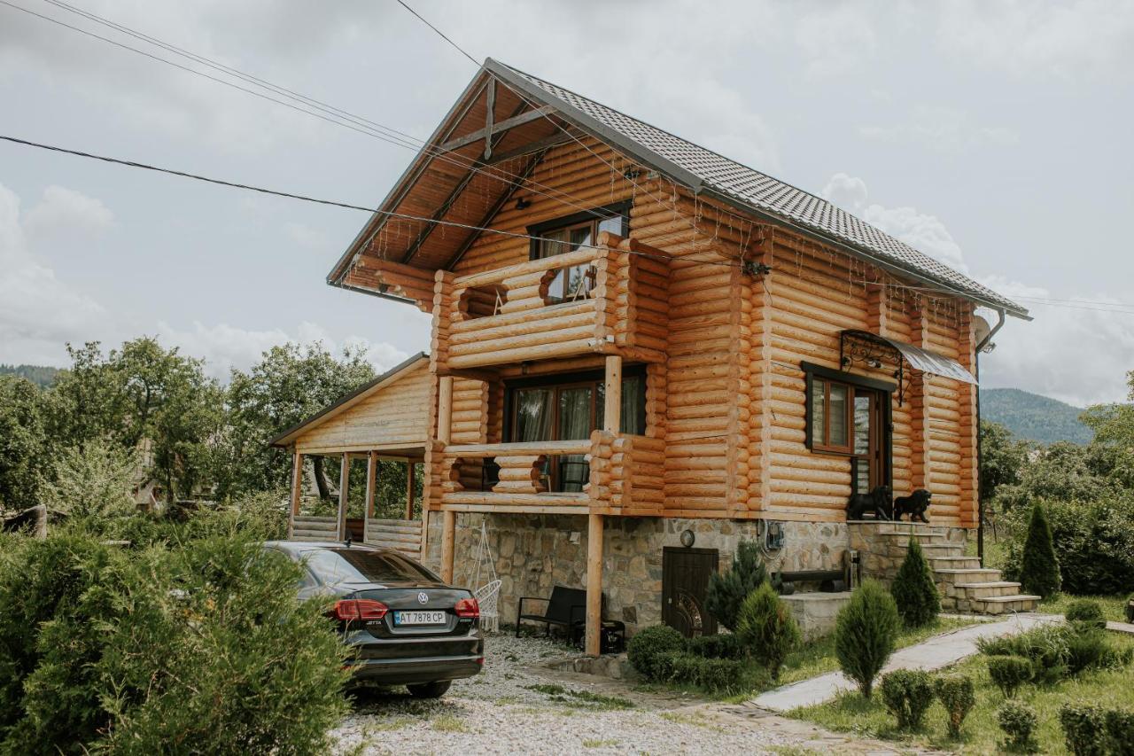 Айворі Хаус Mykulytjyn Exteriör bild